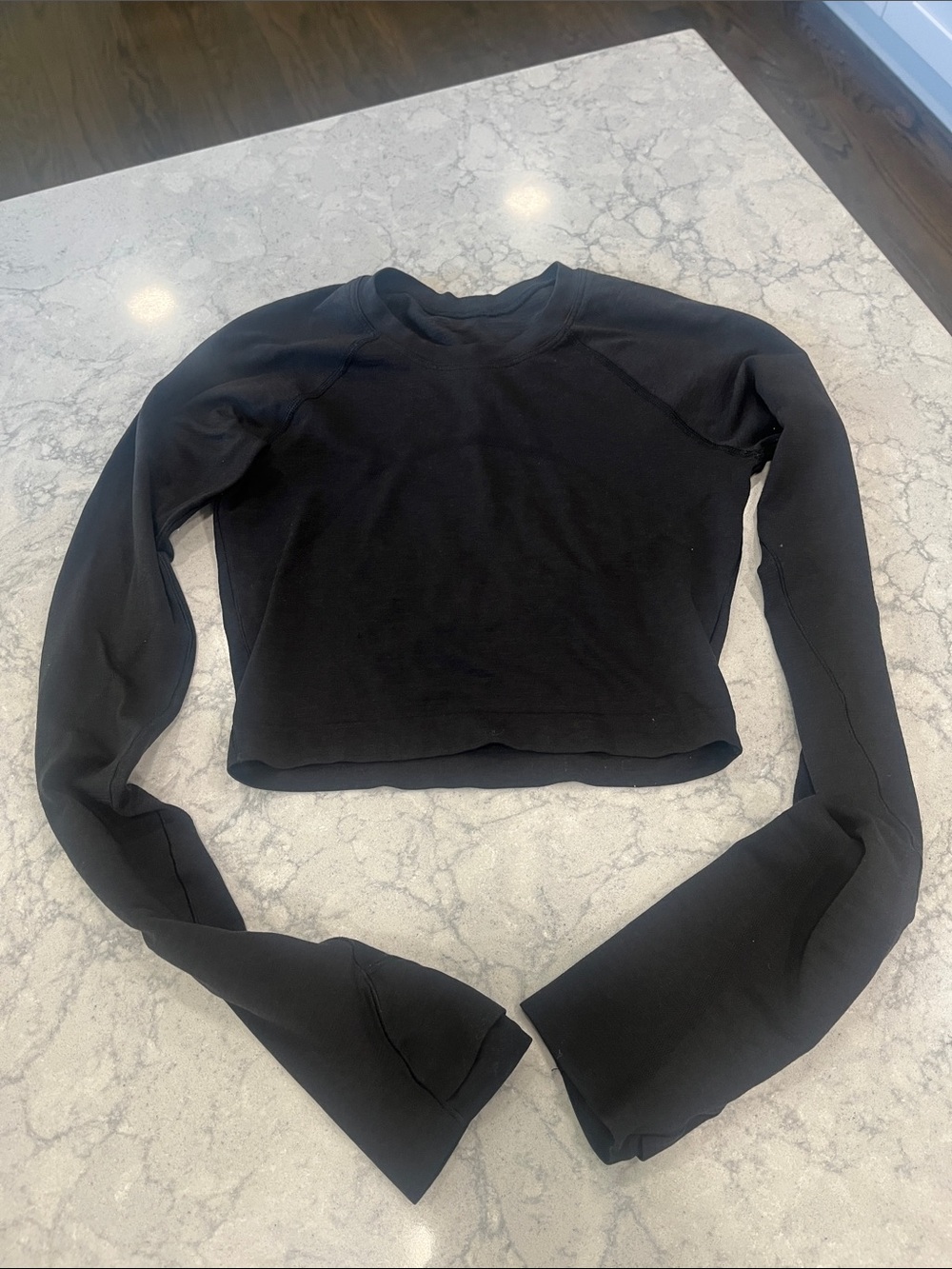 lululemon athletica Black Cropped Long-Sleeve Crew Size 4